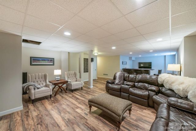 51152 E Bourne Terrace, Novi City, MI 48374