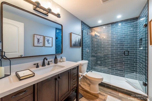 51152 E Bourne Terrace, Novi City, MI 48374