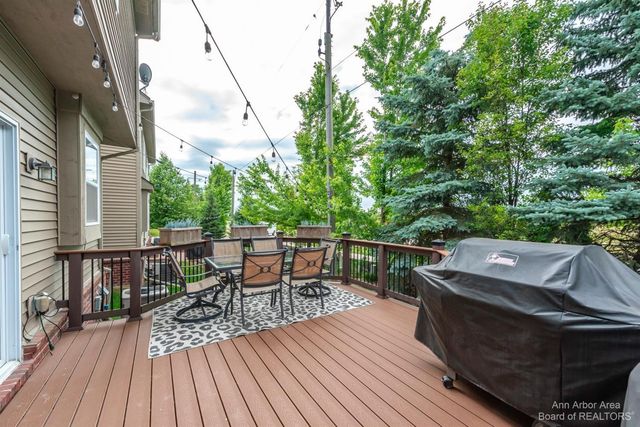 51152 E Bourne Terrace, Novi City, MI 48374