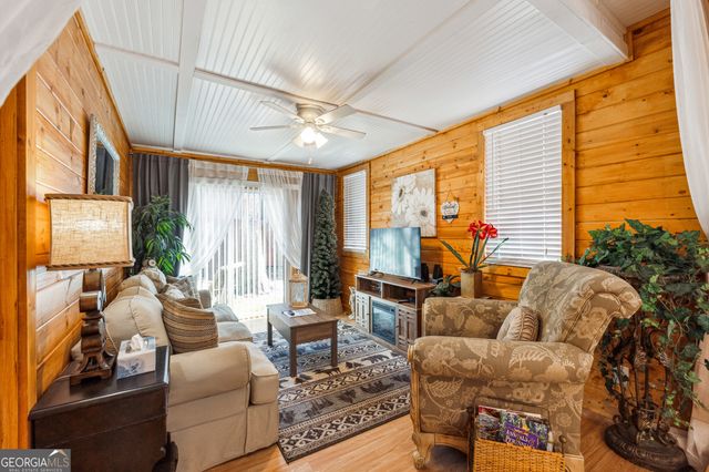 65 Bear Mountain Trail, Cleveland, GA 30528