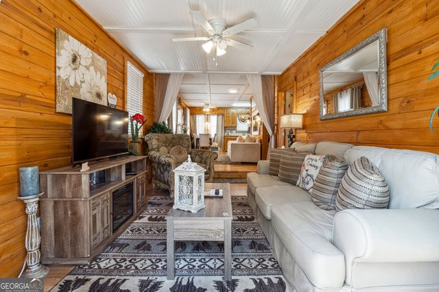 65 Bear Mountain Trail, Cleveland, GA 30528