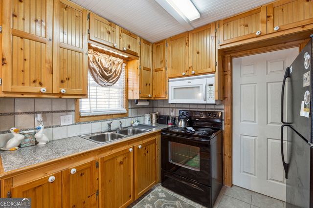 65 Bear Mountain Trail, Cleveland, GA 30528