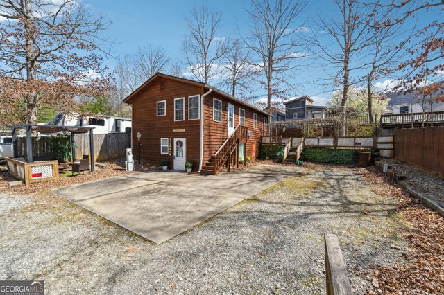 65 Bear Mountain Trail, Cleveland, GA 30528