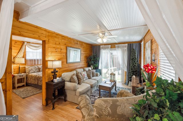 65 Bear Mountain Trail, Cleveland, GA 30528