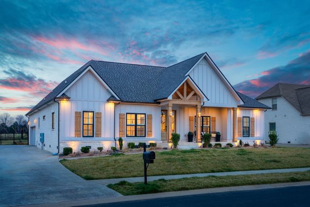 120 Sawyer Ct, Clarksville, TN 37043