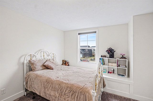 7918 Carlisle Crossings Boulevard, Byron Center, MI 49315