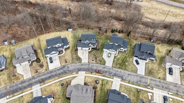 7918 Carlisle Crossings Boulevard, Byron Center, MI 49315