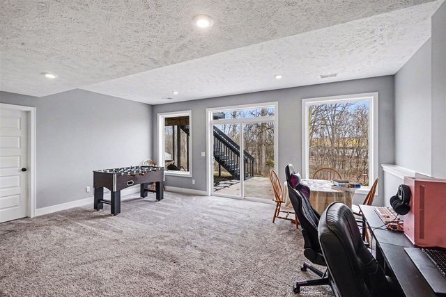 7918 Carlisle Crossings Boulevard, Byron Center, MI 49315