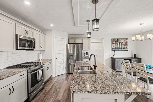 7918 Carlisle Crossings Boulevard, Byron Center, MI 49315