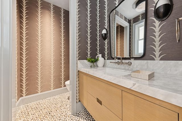 232 La Puerta Way, Palm Beach, FL 33480