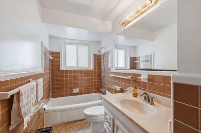 4159 Monroe Street, Dearborn Heights, MI 48125