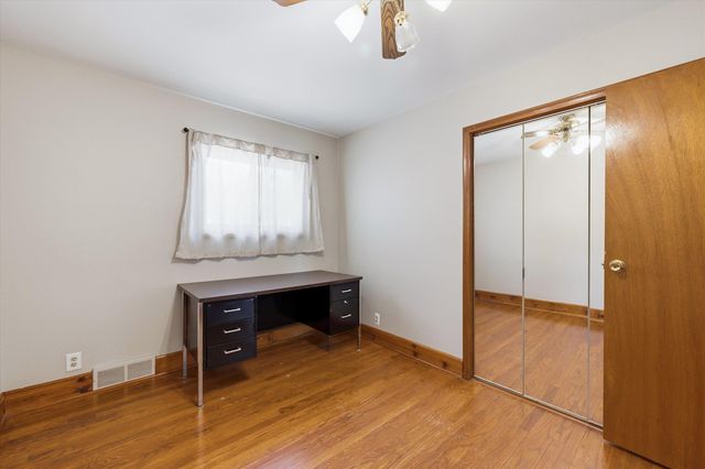 4159 Monroe Street, Dearborn Heights, MI 48125