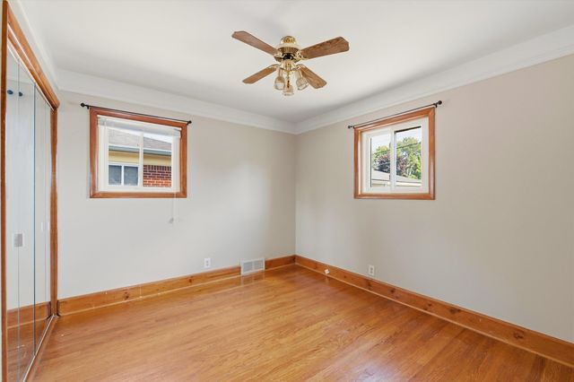 4159 Monroe Street, Dearborn Heights, MI 48125