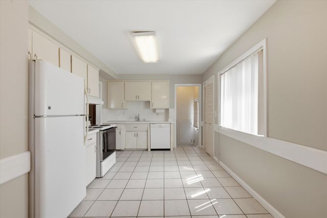 4159 Monroe Street, Dearborn Heights, MI 48125
