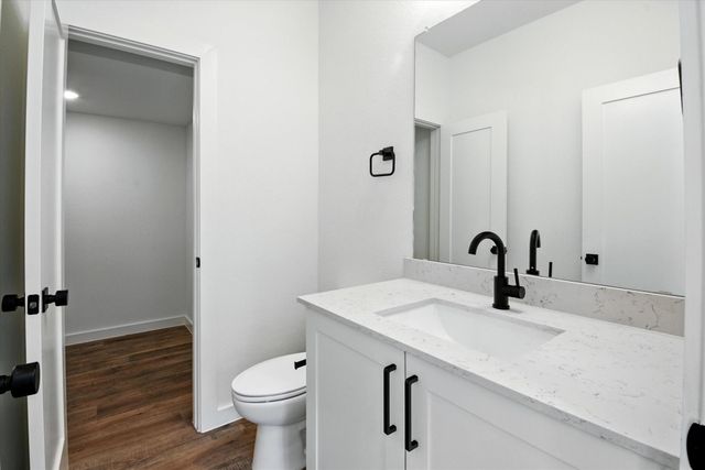 1794 N Peach Creek Drive B, Dayton, TX 77535