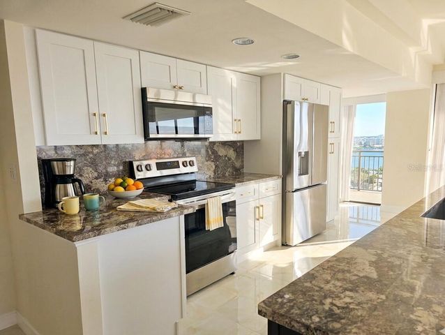 7600 BAYSHORE DRIVE 901, Treasure Island, FL 33706