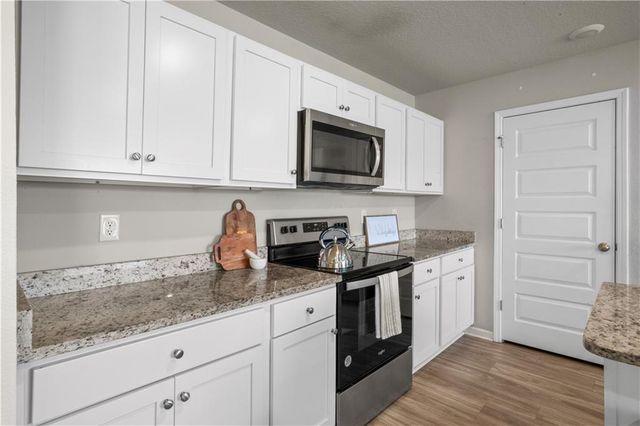 1158 Burlington Pass Drive, Mobile, AL 36608