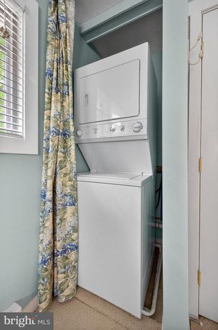393 PALMER, Basye, VA 22810