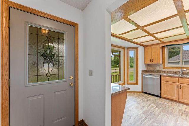 2416 95th Avenue N, Brooklyn Park, MN 55444