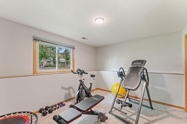 2416 95th Avenue N, Brooklyn Park, MN 55444