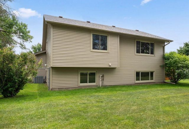 2416 95th Avenue N, Brooklyn Park, MN 55444