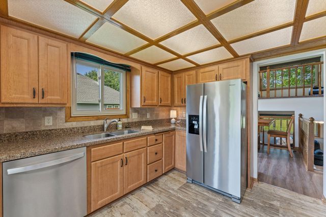 2416 95th Avenue N, Brooklyn Park, MN 55444