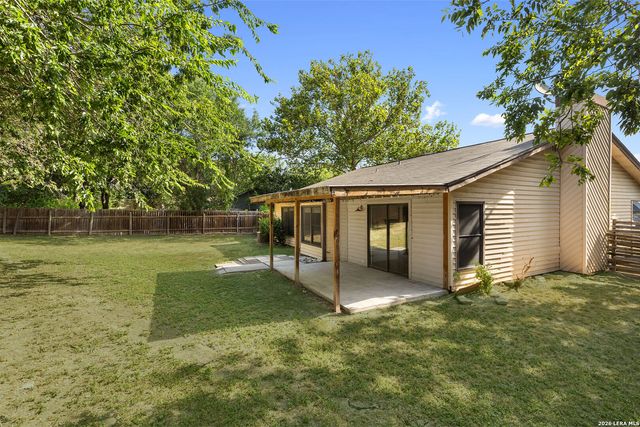9749 MISTY ASH DR, Converse, TX 78109
