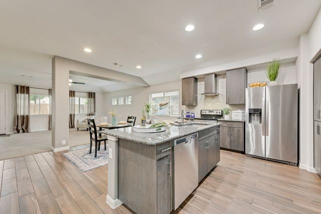 554 Langdon Street, Lavon, TX 75166