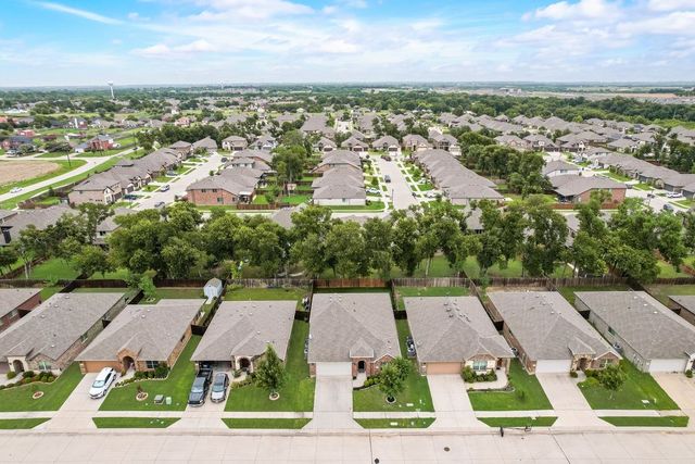 554 Langdon Street, Lavon, TX 75166