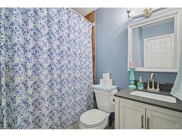 14324 E Hawaii Cir E, Aurora, CO 80012