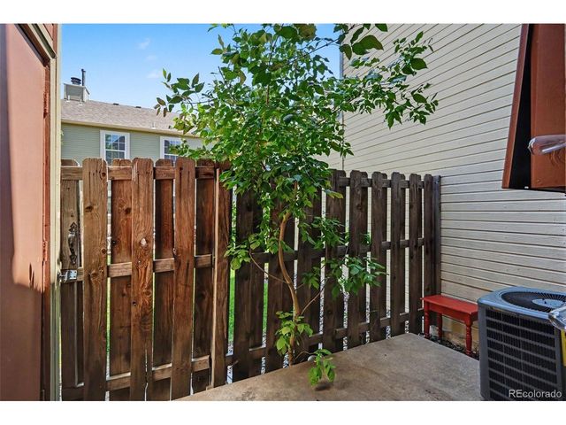 14324 E Hawaii Cir E, Aurora, CO 80012
