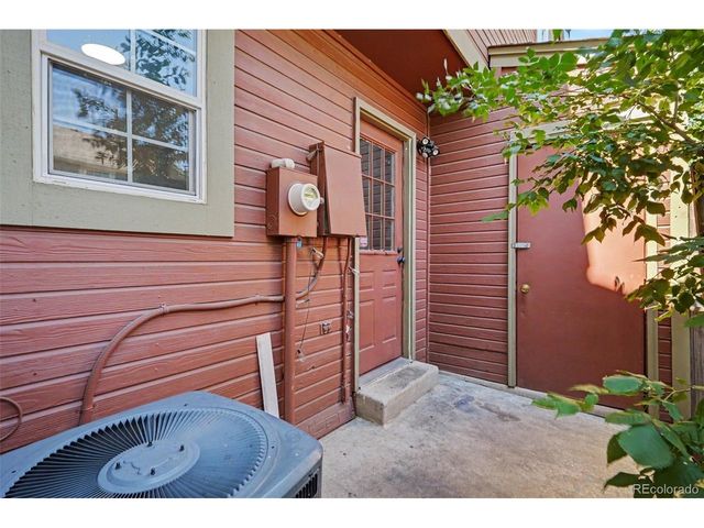 14324 E Hawaii Cir E, Aurora, CO 80012