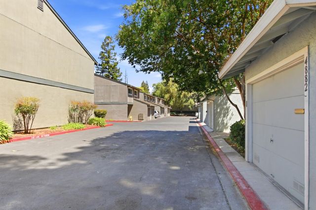 4882 Cherrythorne Lane, San Jose, CA 95129