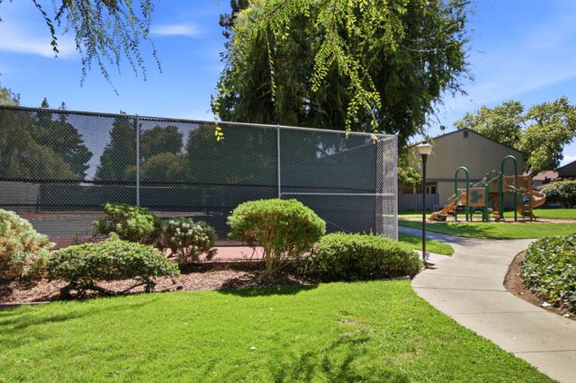 4882 Cherrythorne Lane, San Jose, CA 95129