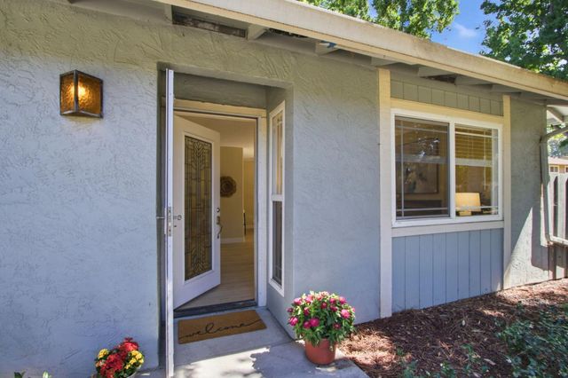 4882 Cherrythorne Lane, San Jose, CA 95129