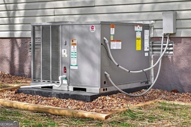 250 Lawrence Street, Adairsville, GA 30103