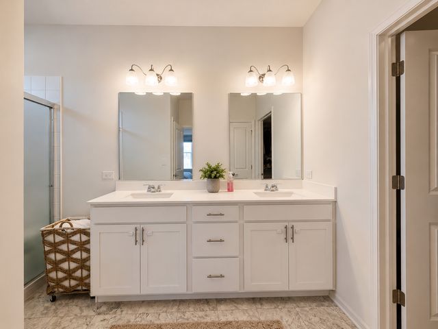 1200 Redtail Circle, Woodstock, IL 60098