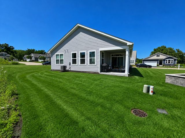 1200 Redtail Circle, Woodstock, IL 60098