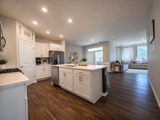1200 Redtail Circle, Woodstock, IL 60098