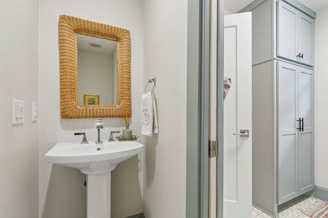 9807 Lakemere Drive, Dallas, TX 75238