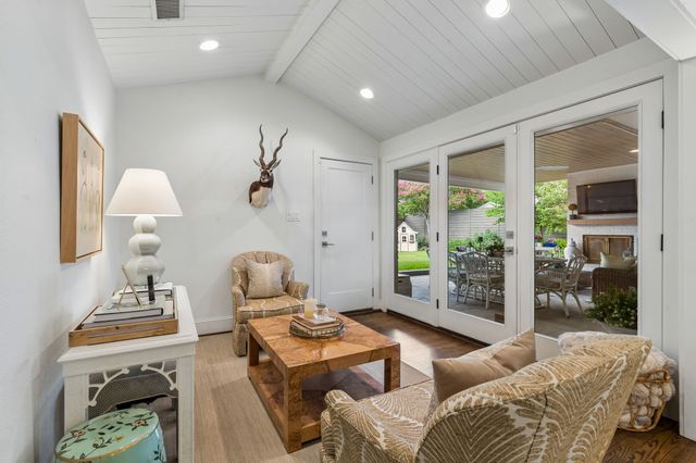 9807 Lakemere Drive, Dallas, TX 75238