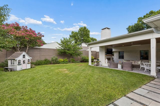 9807 Lakemere Drive, Dallas, TX 75238