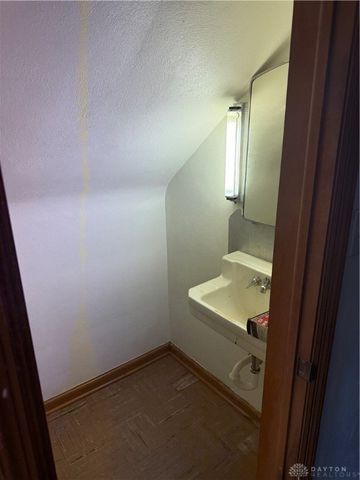 333 E Nottingham Road, Dayton, OH 45405