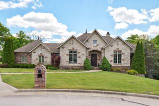 4682 E Stonebrook Court, Springfield, MO 65809