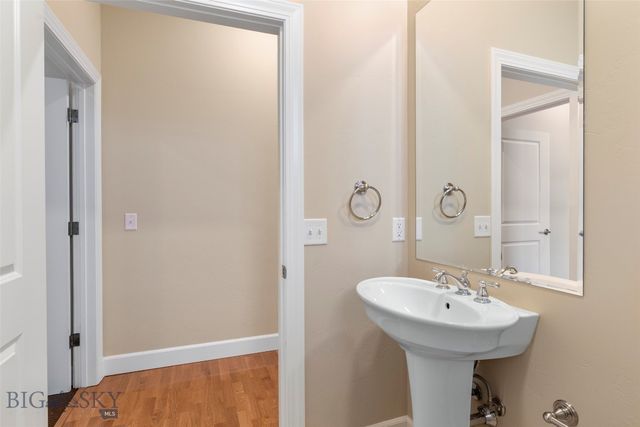 140 Village Crossing 4C, Bozeman, MT 59715