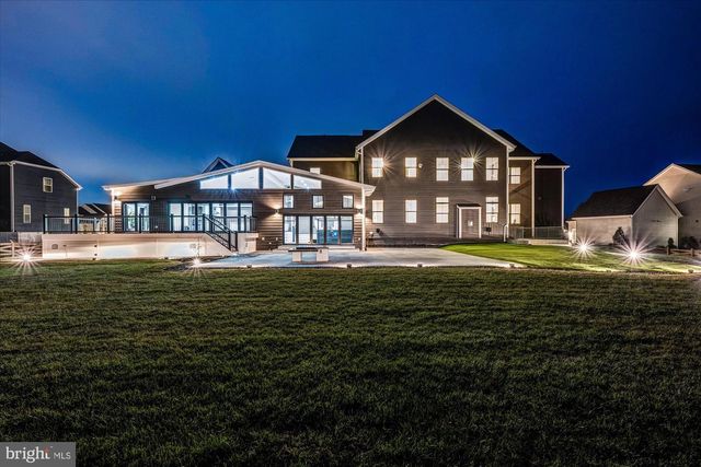 41122 CLEARFIELD MEADOW DR, Aldie, VA 20105