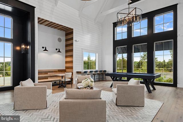 41122 CLEARFIELD MEADOW DR, Aldie, VA 20105