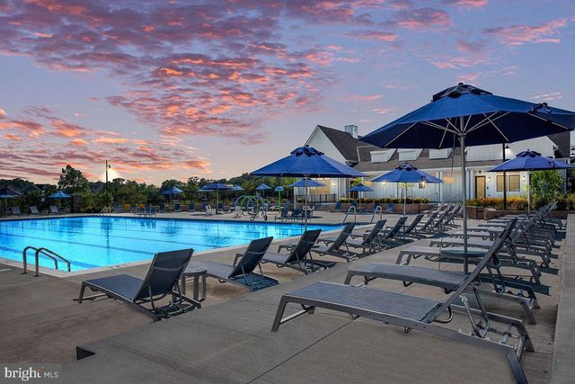 41122 CLEARFIELD MEADOW DR, Aldie, VA 20105