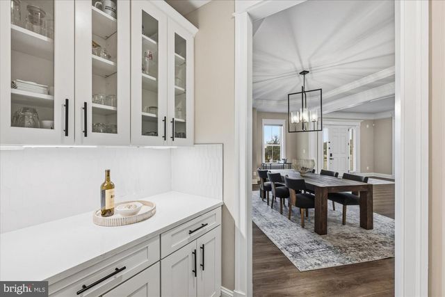 41122 CLEARFIELD MEADOW DR, Aldie, VA 20105