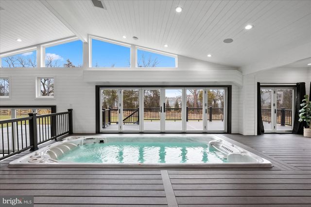 41122 CLEARFIELD MEADOW DR, Aldie, VA 20105